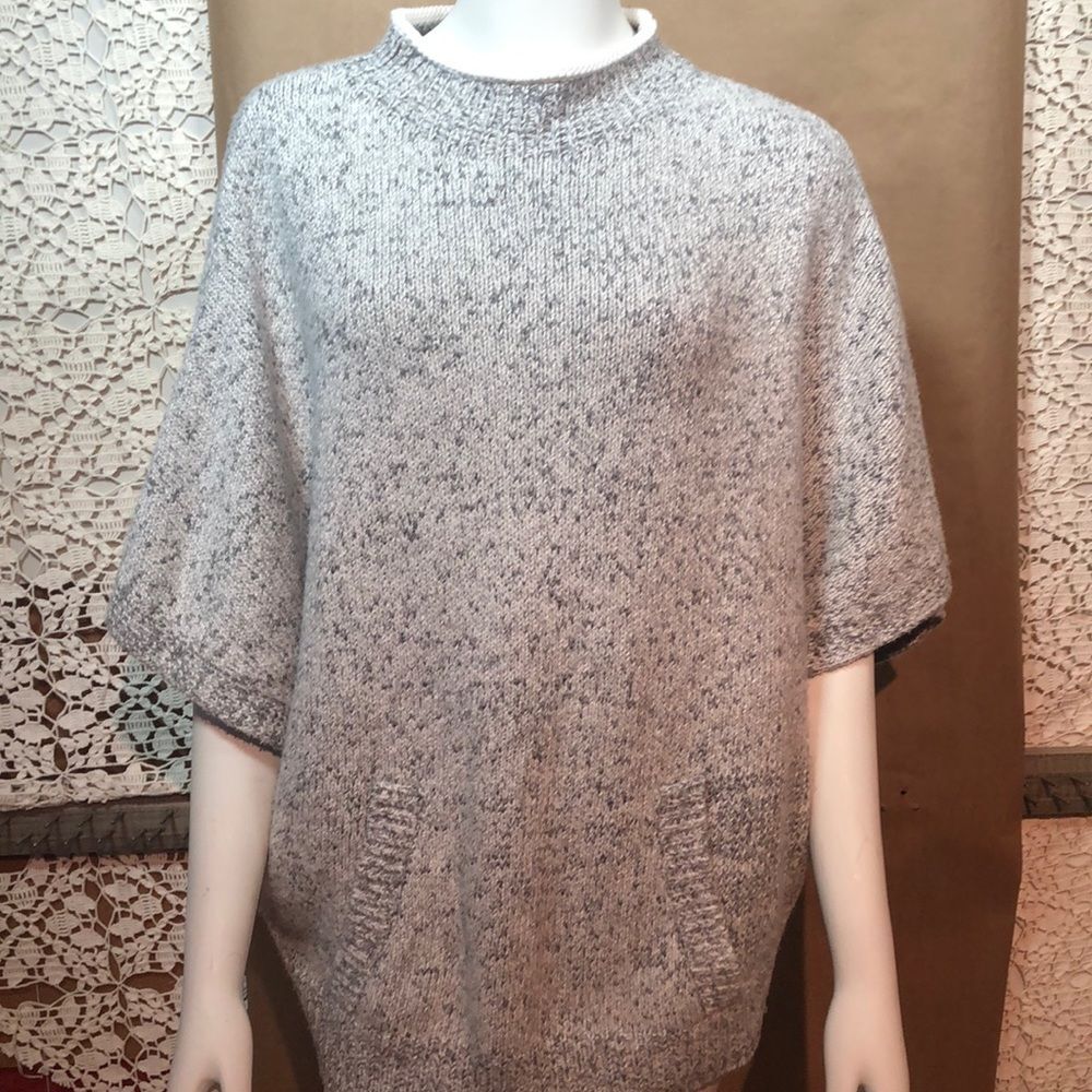 Lou & Grey Gray Sweater Poncho